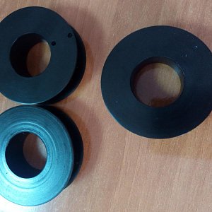 Катушки пластиковые