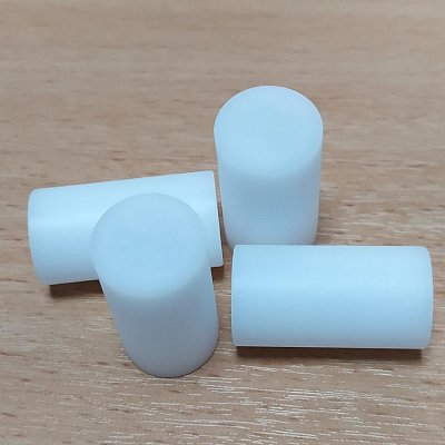 Пластиковый стержень